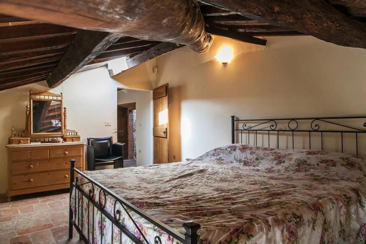 Podere Gli Oppi Toscana Villa Petroio Esterno foto