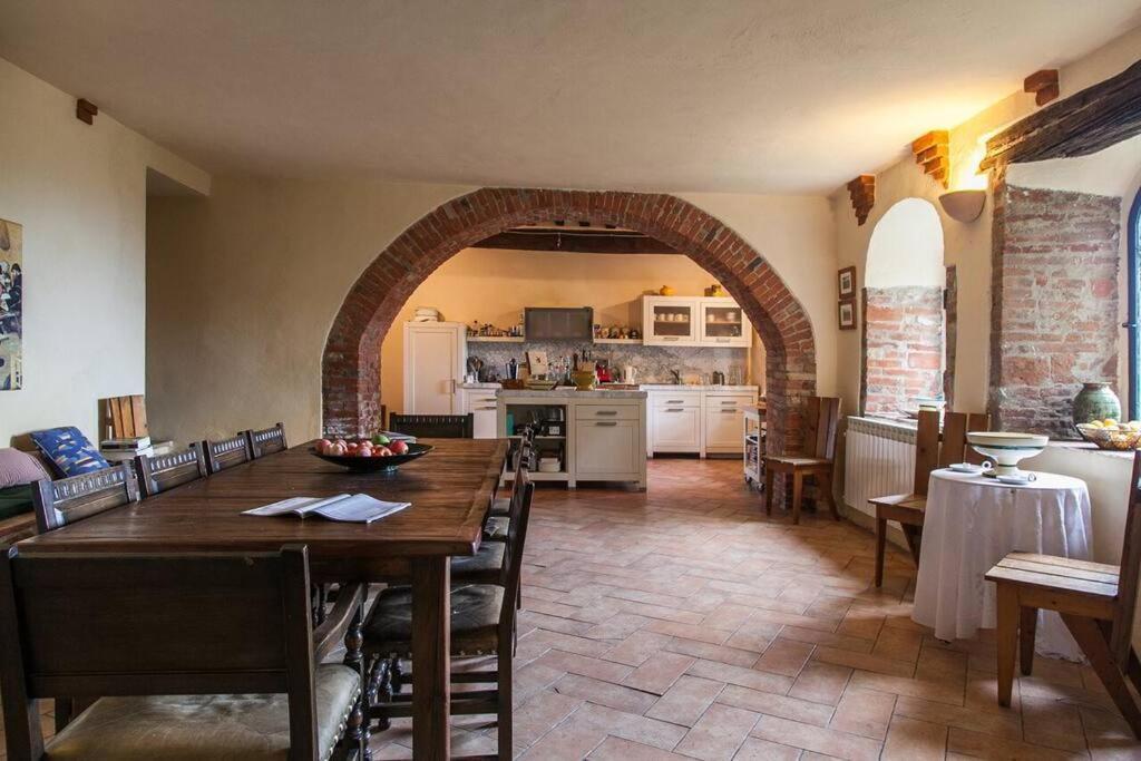Podere Gli Oppi Toscana Villa Petroio Esterno foto