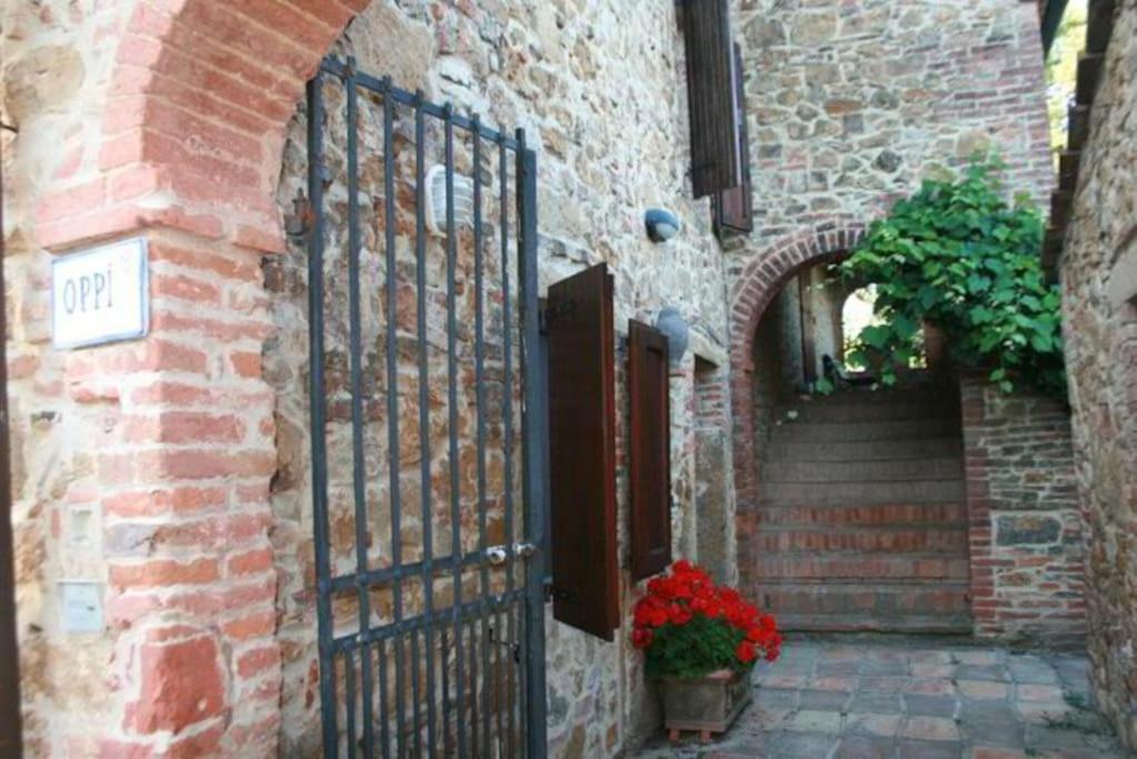 Podere Gli Oppi Toscana Villa Petroio Esterno foto